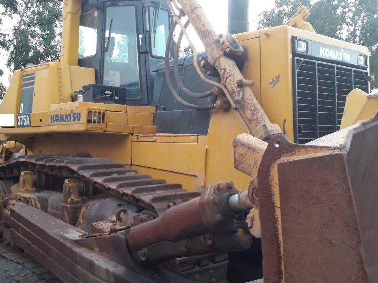Бульдозер komatsu d275