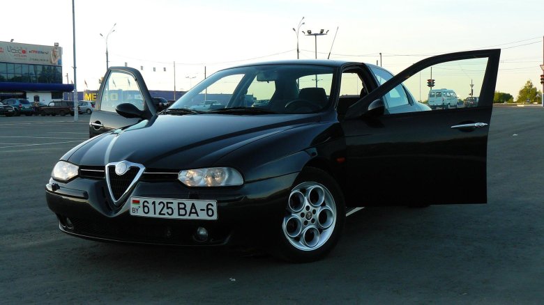 Alfa romeo 156 black