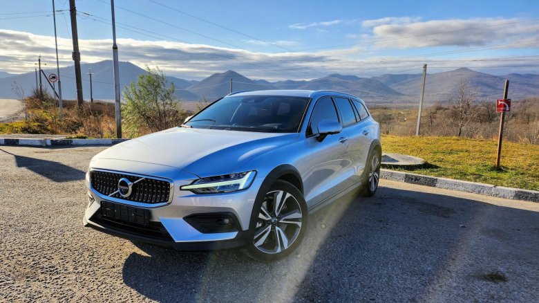 Volvo v 60 cross country