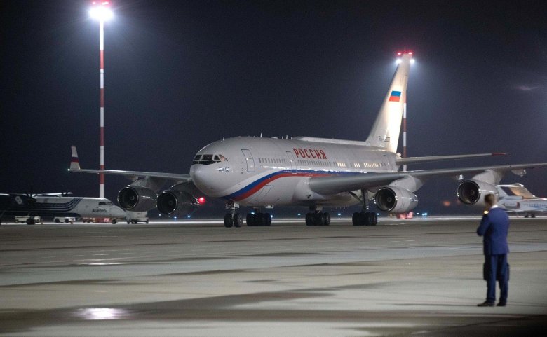 Президентский самолет путина ил-96