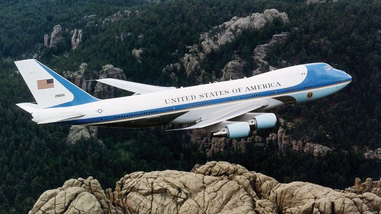 Самолет президента сша