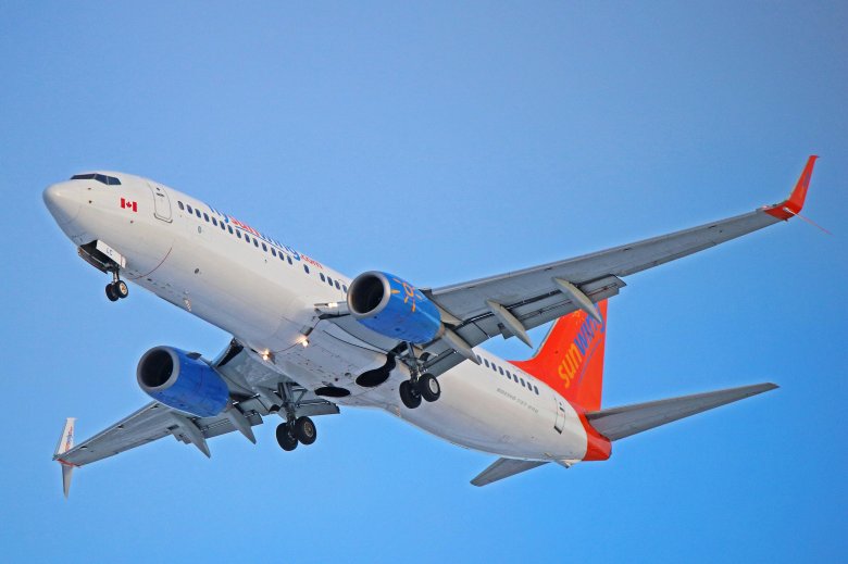 Самолет боинг 737