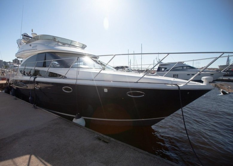 Яхта meridian 391