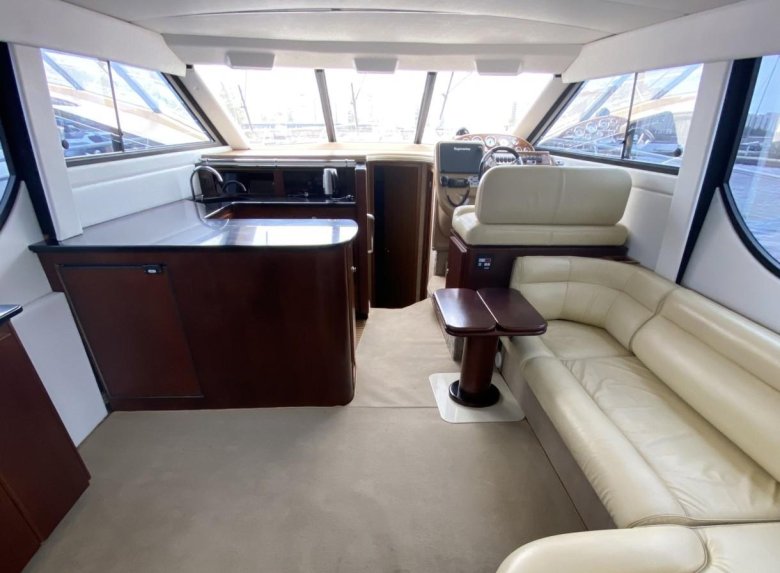 Яхта меридиан 381