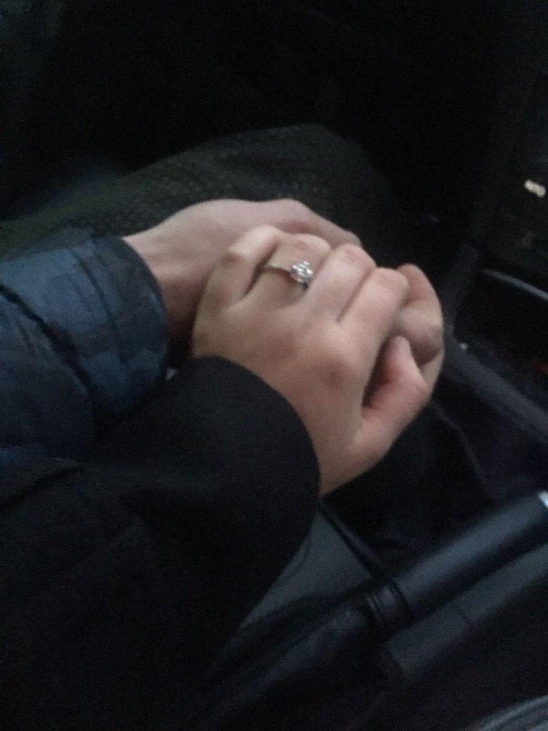 Пара обручальных колец