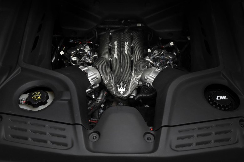 Maserati mc20 двигатель