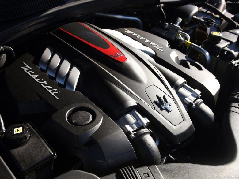 Maserati quattroporte engine
