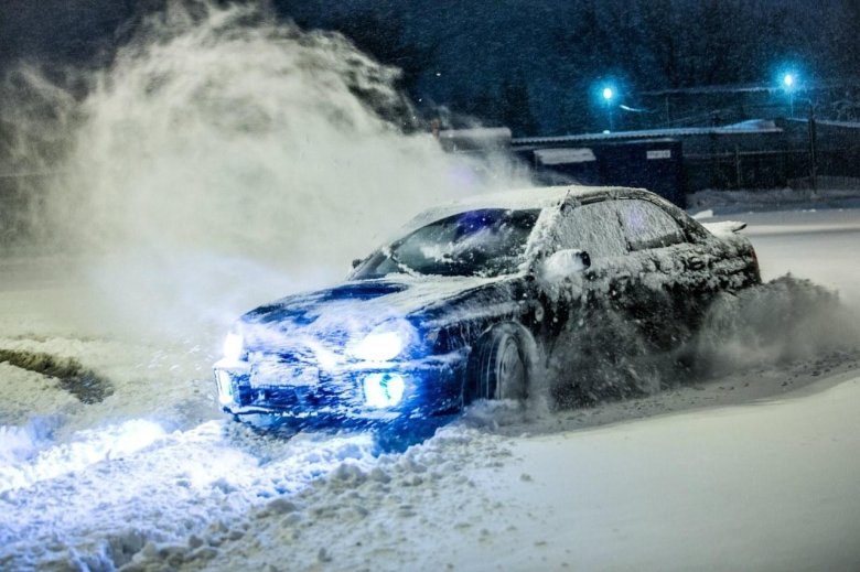 Субару зимний дрифт