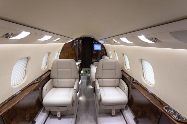Самолеты bombardier challenger 350