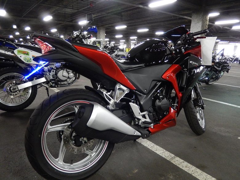 Honda cbr 250r