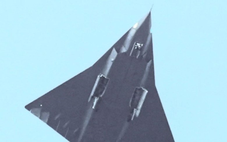 Китайский истребитель 6 поколения