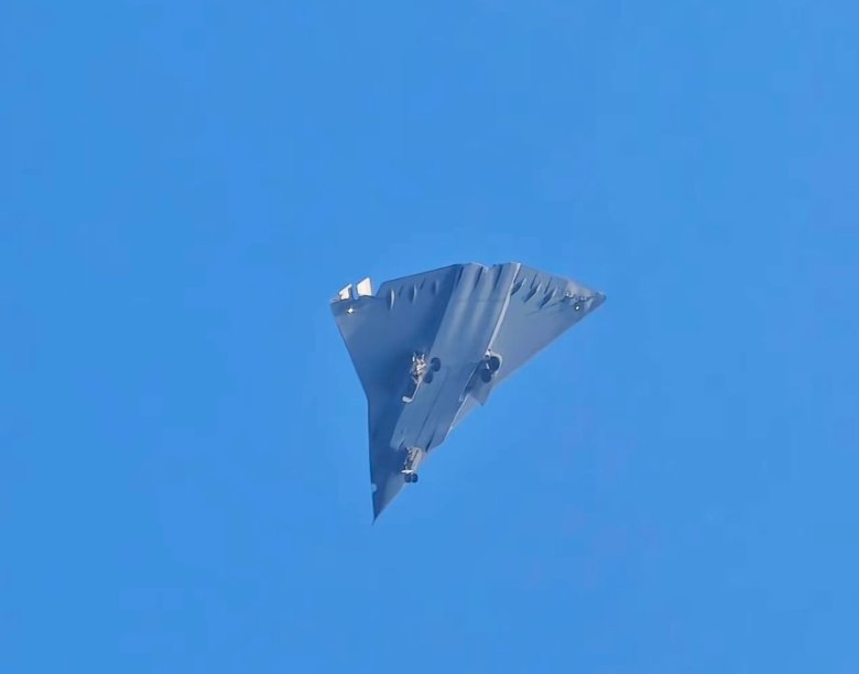 Китайский истребитель 6 поколения