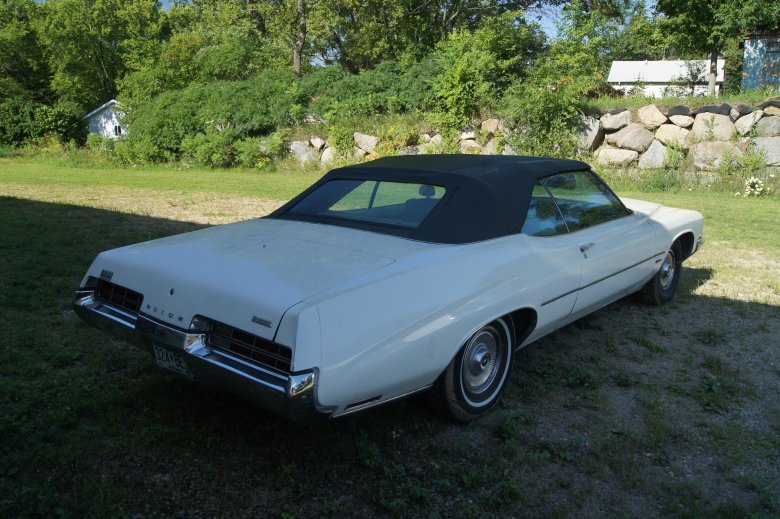 Buick wildcat 1966