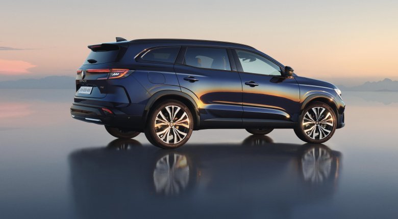 Новый рено колеос 2025