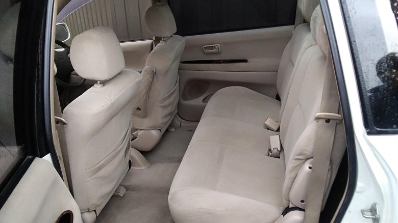 Тойота ипсум 2003 салон