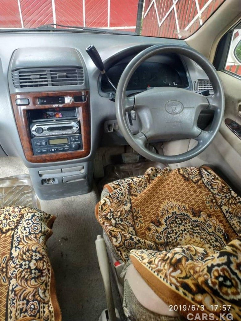 Тойота ипсум 1996 салон