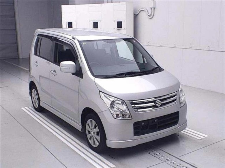 Suzuki solio 2015