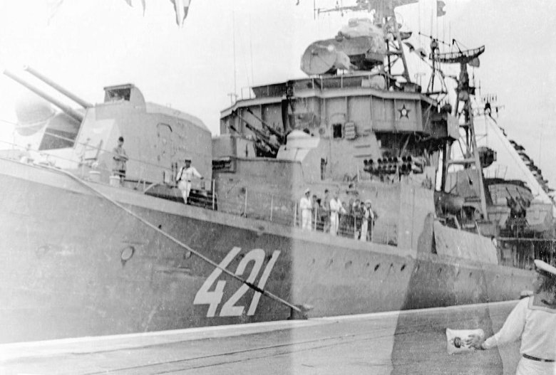 Эскадренный миноносец спешный 56 проект