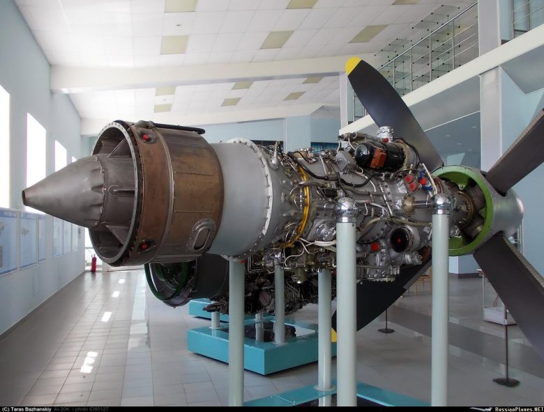 Двигатель авиационный