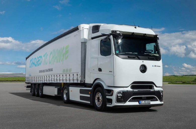 Тягач от мерседес 2023