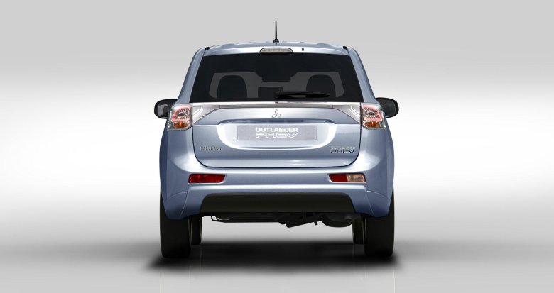 Mitsubishi outlander phev 2013