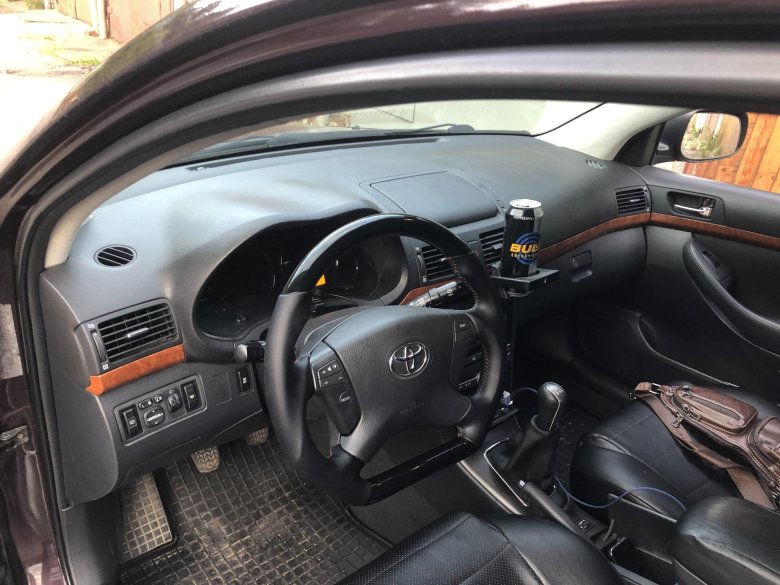 Toyota avensis ii рестайлинг