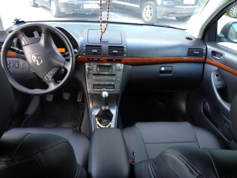 Тойота авенсис 2007 года