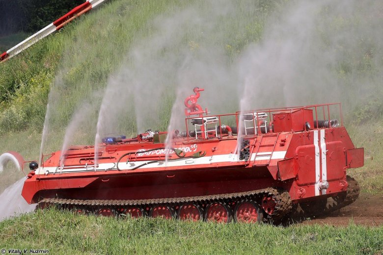 Гусеничная пожарная машина мт-лбу-гпм-10