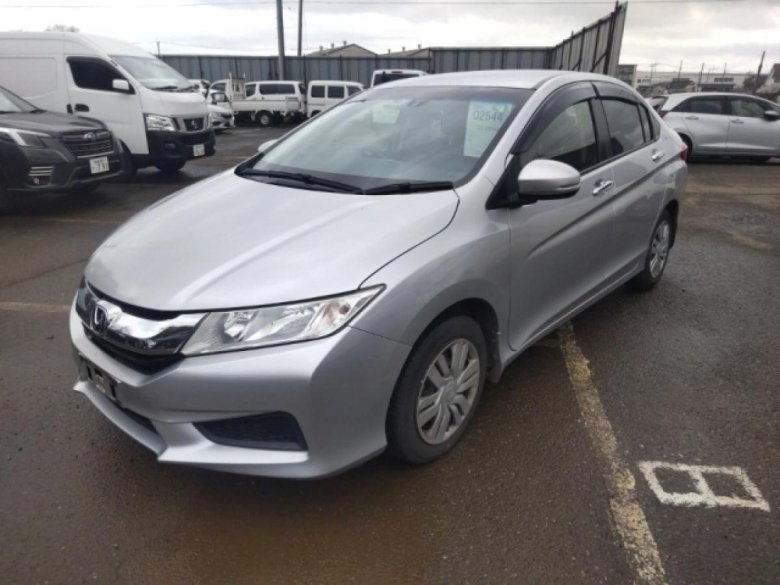 Автомобиль honda