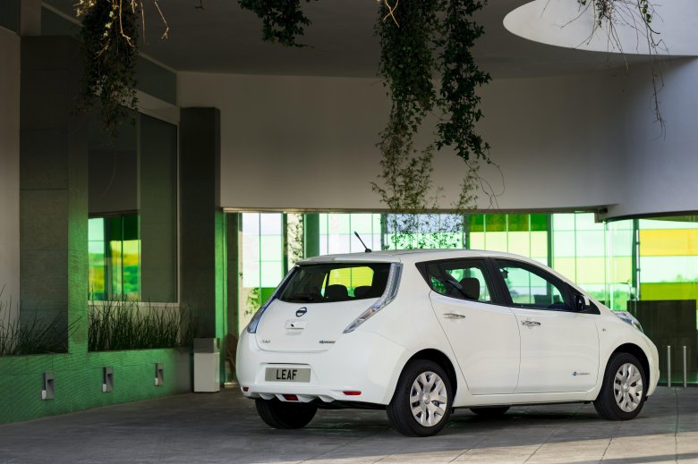 Nissan leaf 2