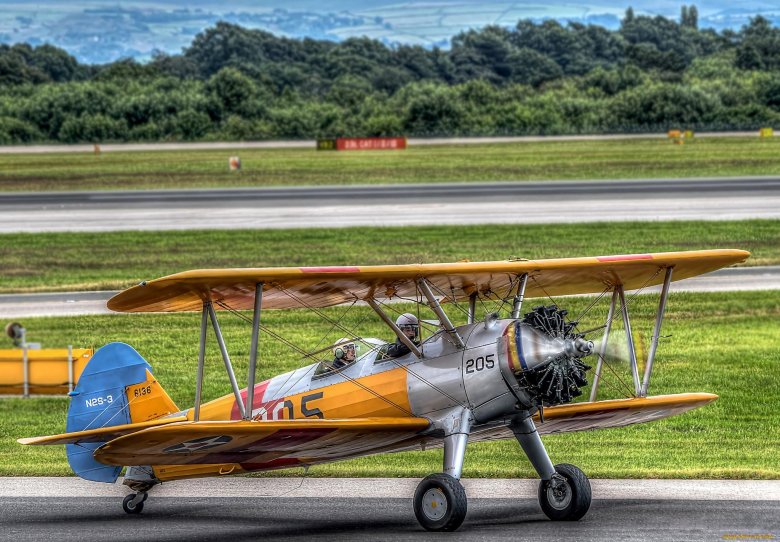 Биплан самолет