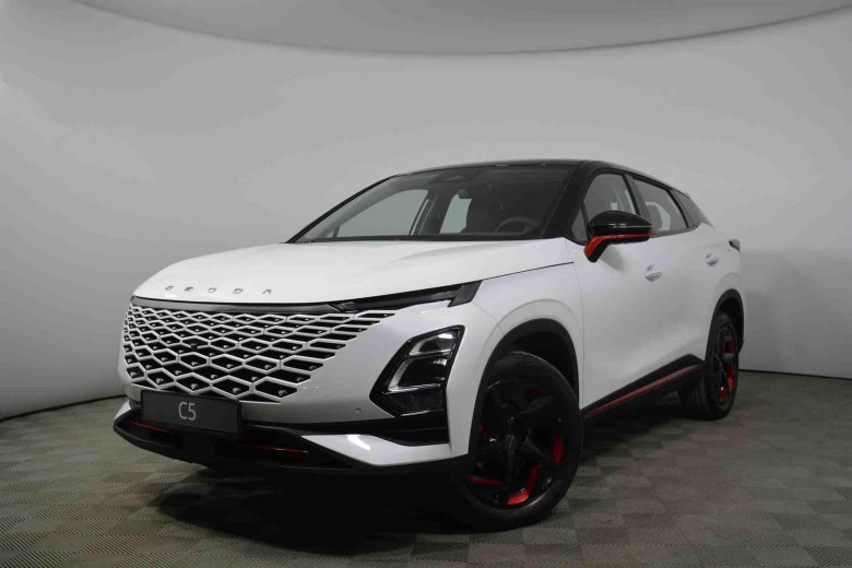 Машина omoda c 5