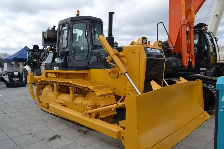 Шантуй 16 бульдозер