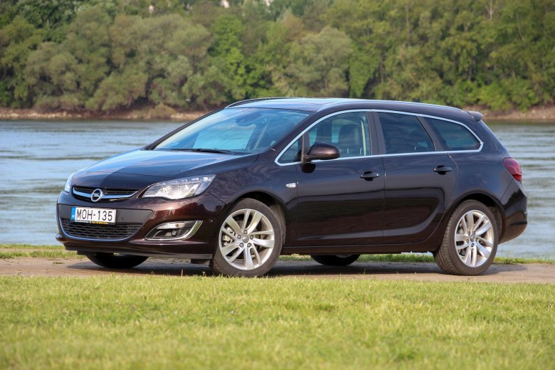 Opel astra j 2012 универсал