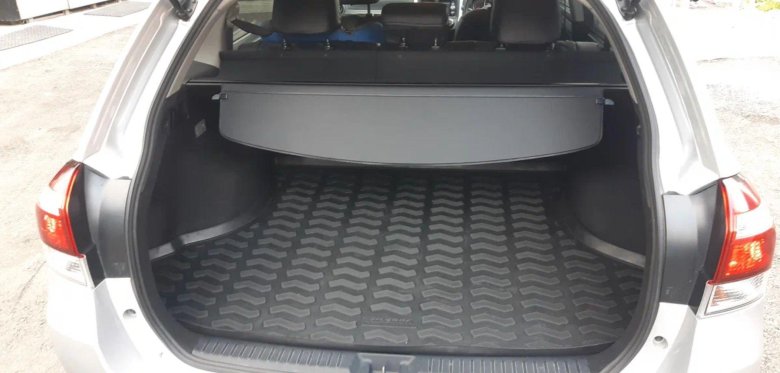 Toyota corolla fielder 2017 багажник