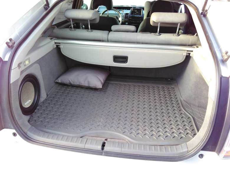 Тойота приус багажник