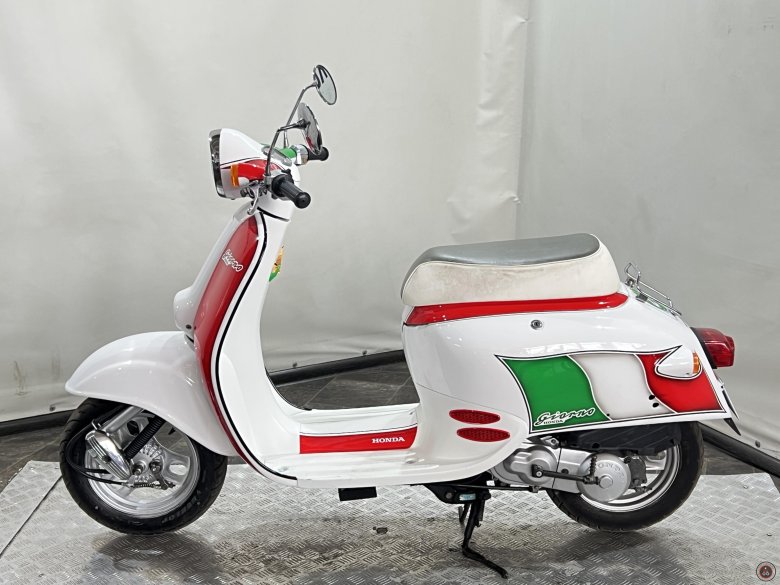 Скутер honda