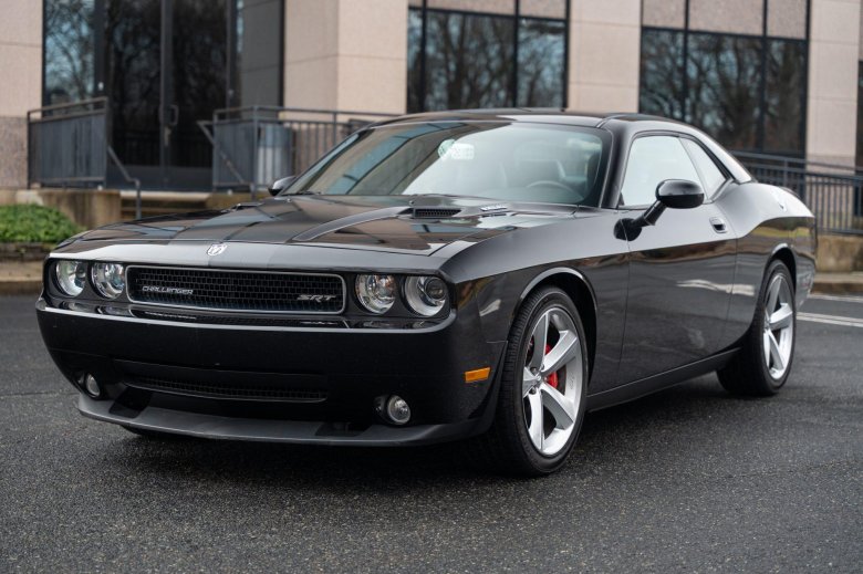 Dodge challenger srt8 2008