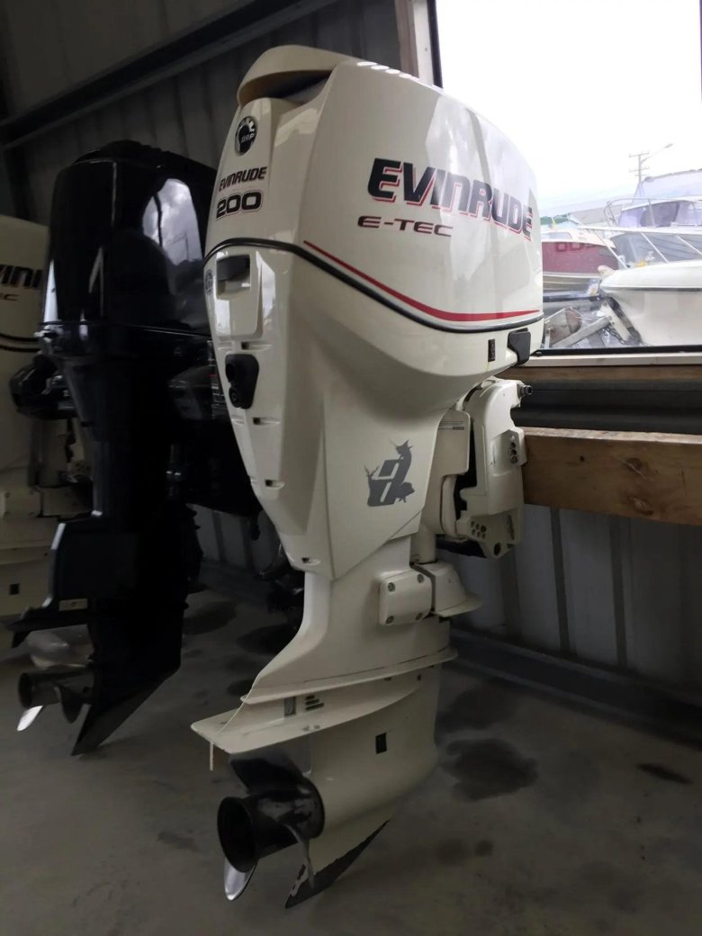 Лодочный мотор эвинруд 50