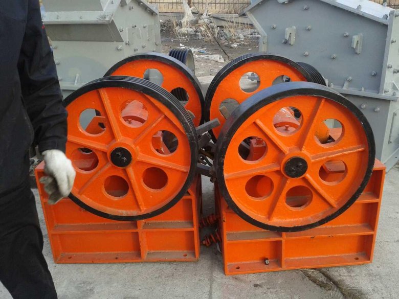 Щековая дробилка pe 200х300