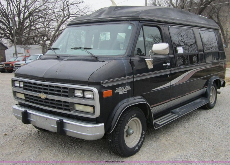 Chevrolet chevy van 1996