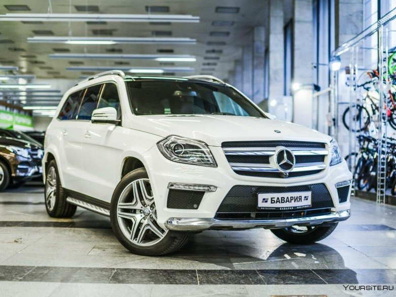 Белый мерседес джип