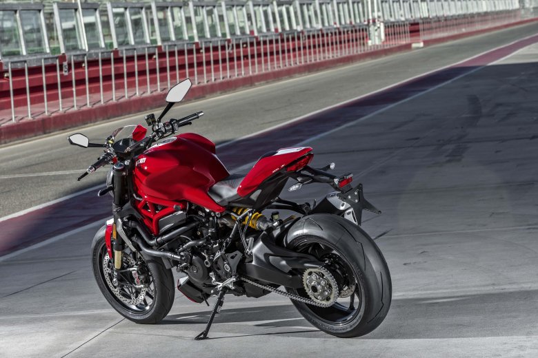 Ducati monster 1200 s