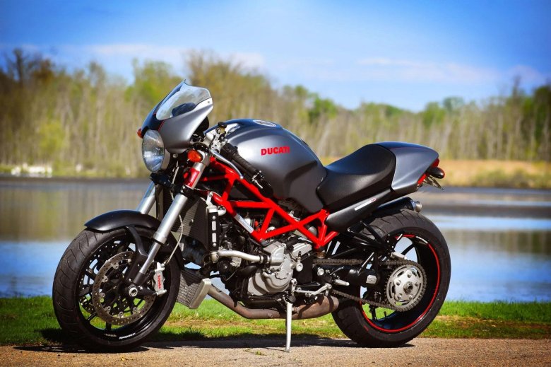 Ducati monster s4