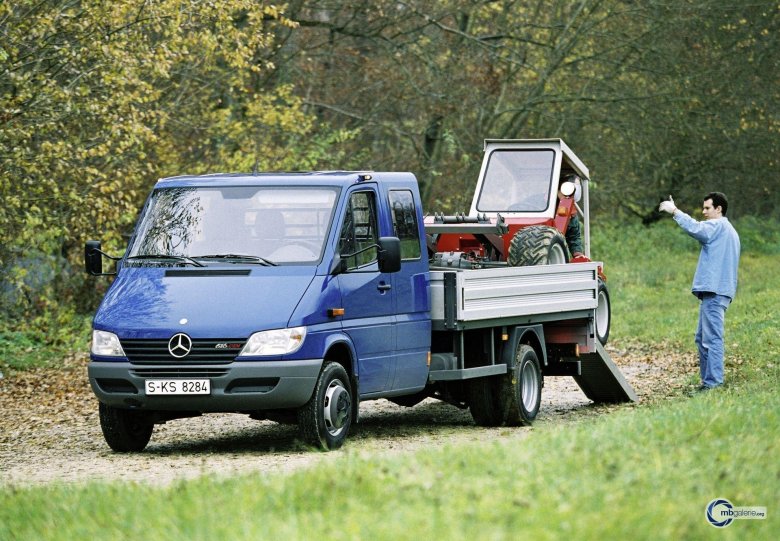 Мерседес бенц спринтер бортовой