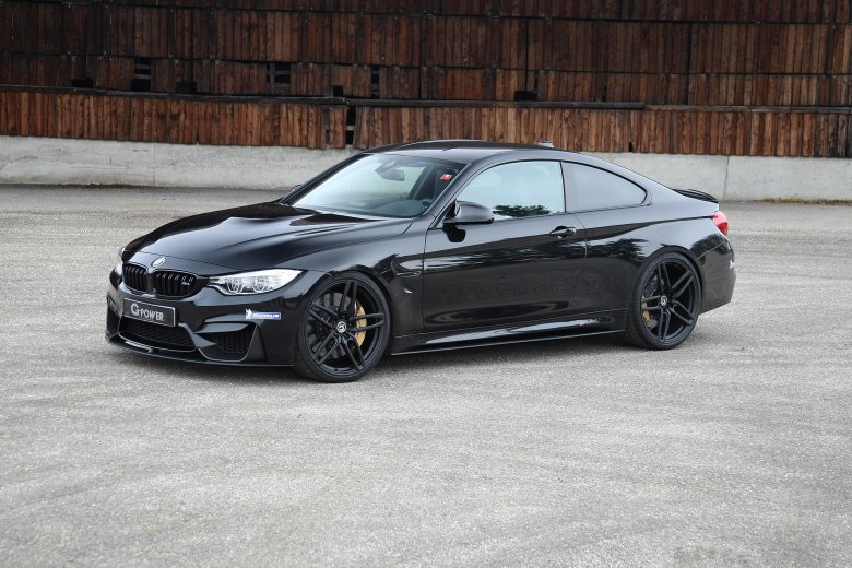 Bmw m 4 f 82 black