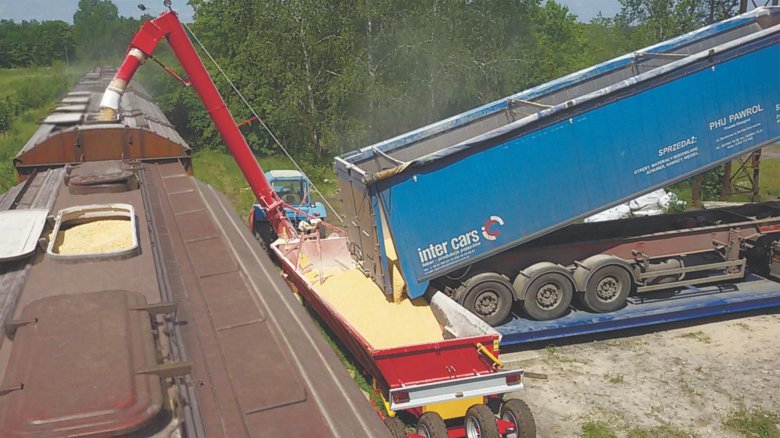 Перегрузчик зерна в вагон