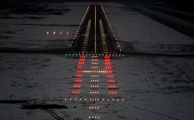 Светосигнальное оборудование аэродромов оми