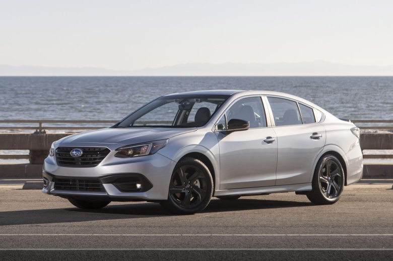 Субару легаси 2021