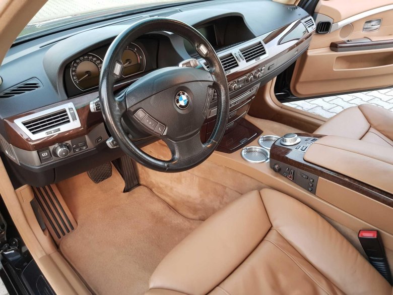 Бмв 7 серии 2005